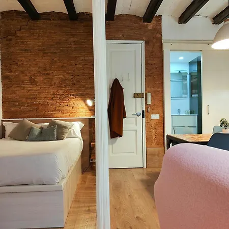 Location In El Born Modern Super Comfy Appartamento